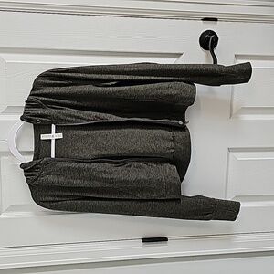 Kyodan cropped lightweight sweatshirt. Medium